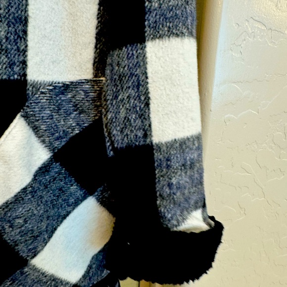 RD Flannel Jacket Small - Picture 6 of 8